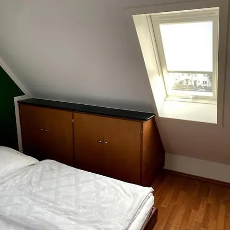 Super Zentral Begehrte Wohnlage Parkplatz Vor Haus Apartment