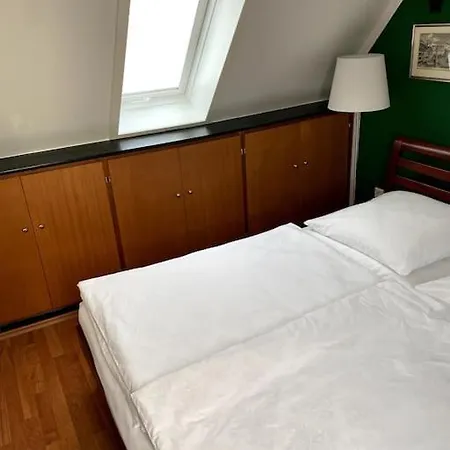 Apartment Super Zentral Begehrte Wohnlage Parkplatz Vor Haus Nuremberg