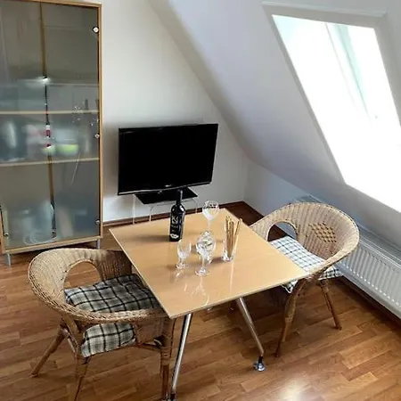 Super Zentral Begehrte Wohnlage Parkplatz Vor Haus