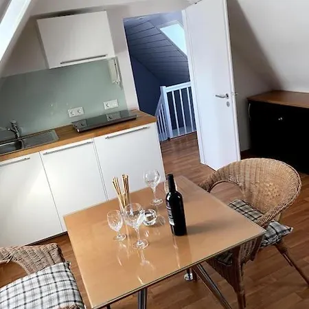 Super Zentral Begehrte Wohnlage Parkplatz Vor Haus Apartment Nuremberg