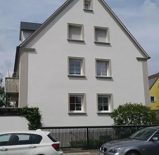 Super Zentral Begehrte Wohnlage Parkplatz Vor Haus
